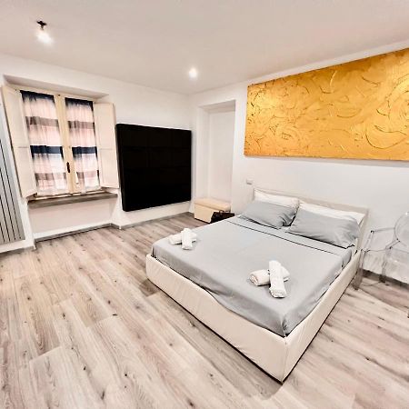 Abstract House Design Home In Center Of 都灵 外观 照片